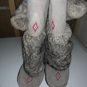 Classic Tall Manitobah Mukluk *only worn indoors*